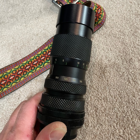 Canon  AE-1 with accessories - Picture 3 of 13